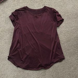 Lululemon maroon shirt size 8